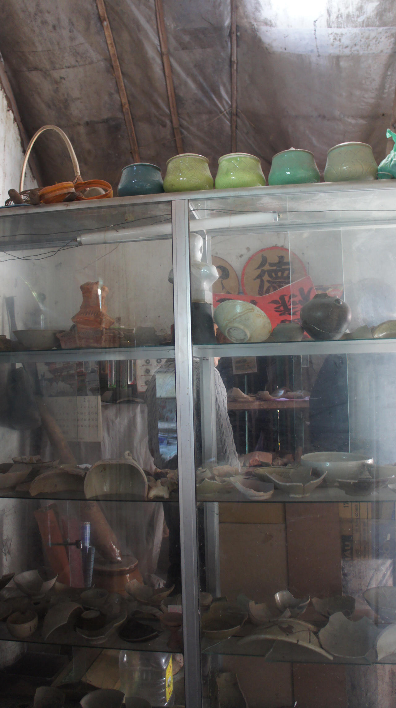  Bảo tàng gốm cổ bạc tỷ trong căn nhà ọp ẹp