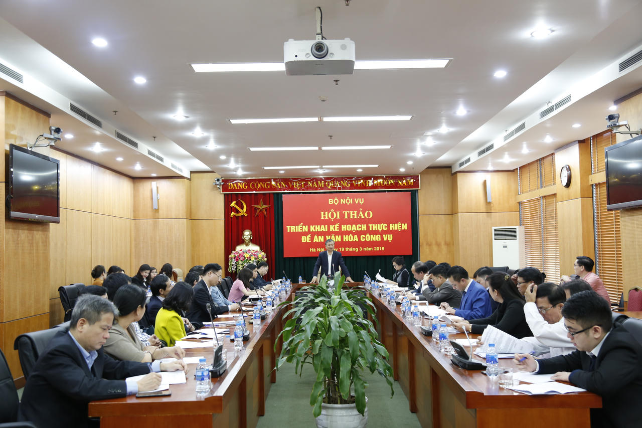 Phải coi Đề án Văn hóa công vụ là 'điểm nóng' của dư luận xã hội