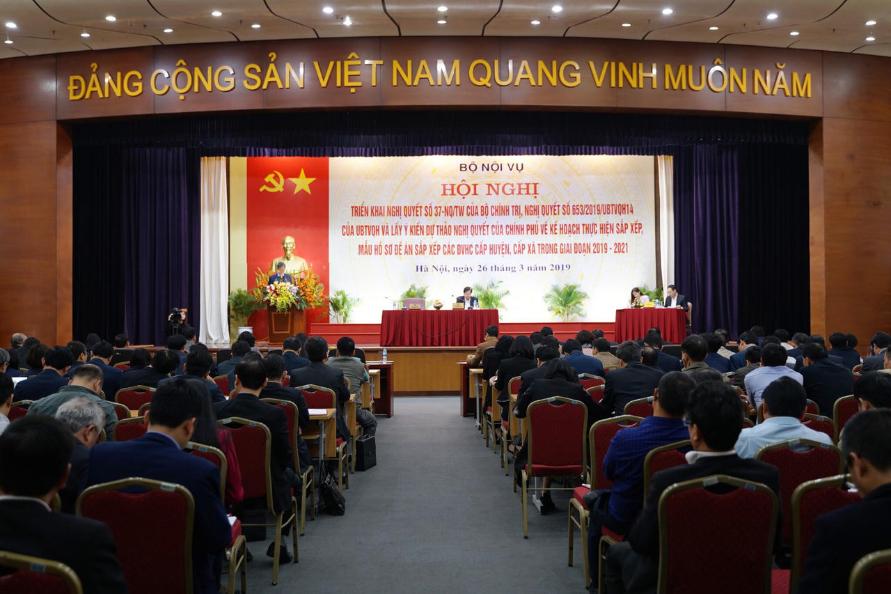 Sáp nhập đơn vị hành chính huyện, xã: Ai sẽ làm chủ tịch?