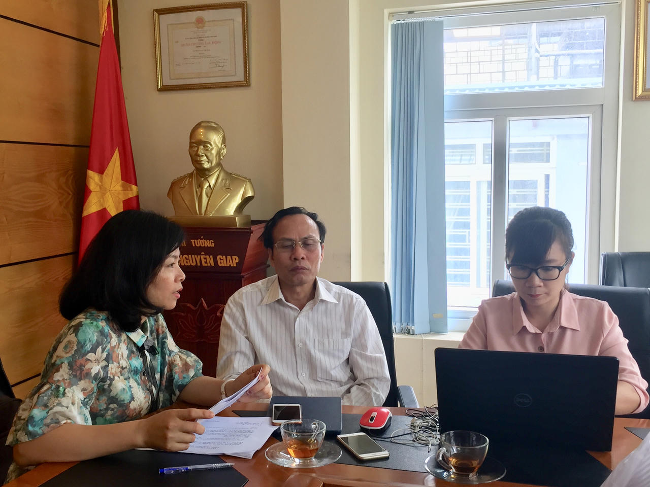 Đối thoại trực tuyến “Chống tham nhũng vặt- cần thái độ dứt khoát”