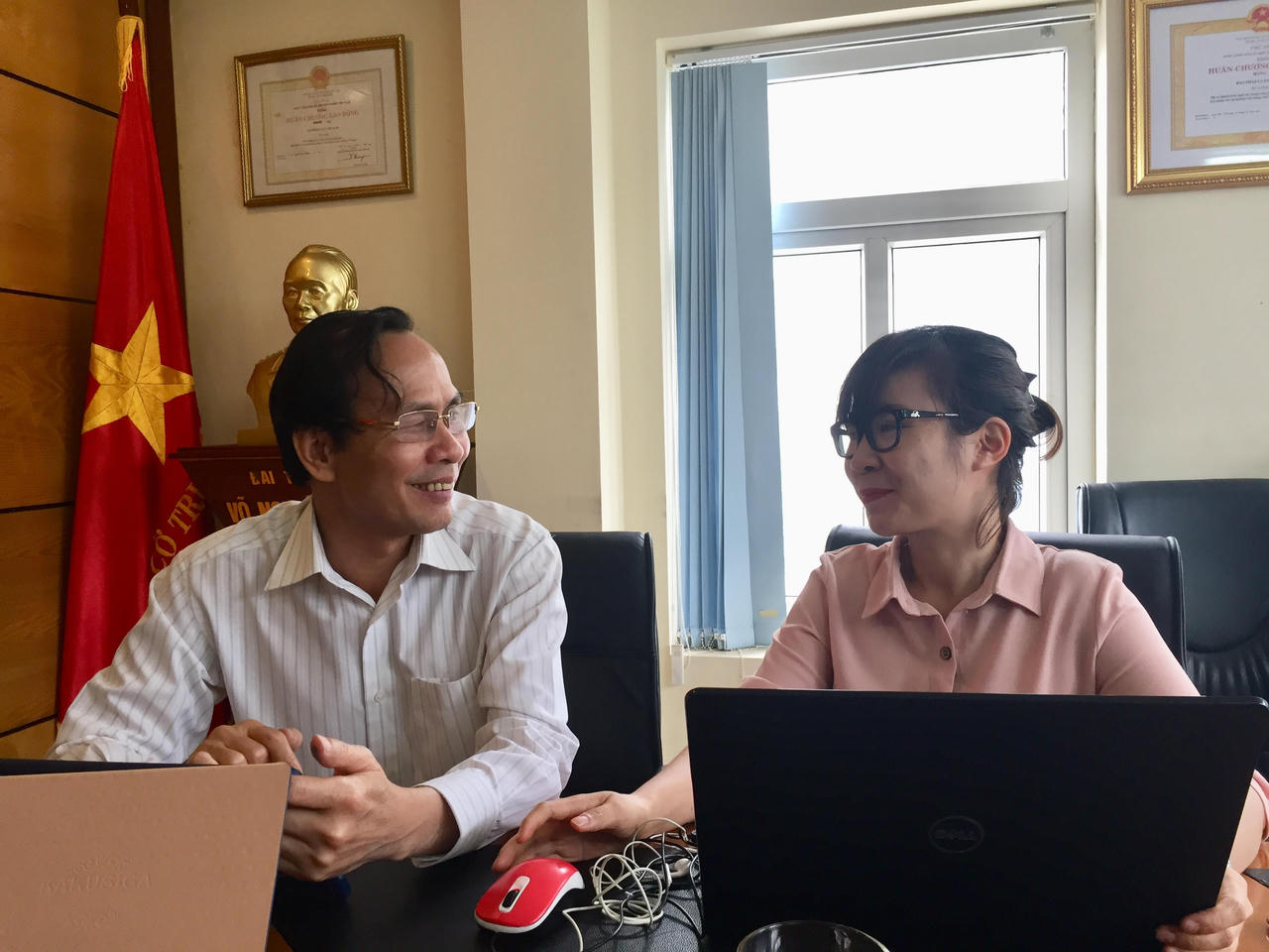 Đối thoại trực tuyến “Chống tham nhũng vặt- cần thái độ dứt khoát”