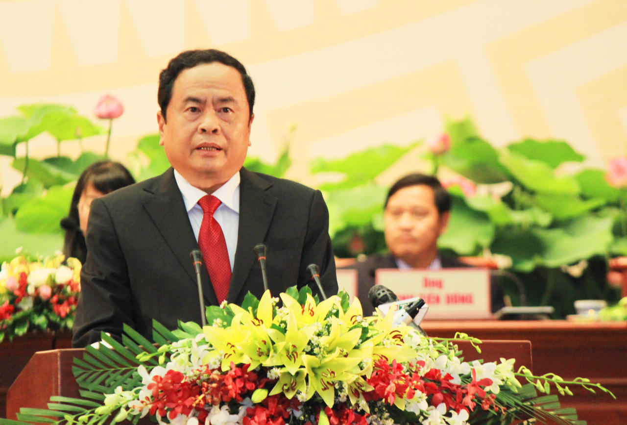 Chọn những vấn đề cấp bách để giám sát và phản biện