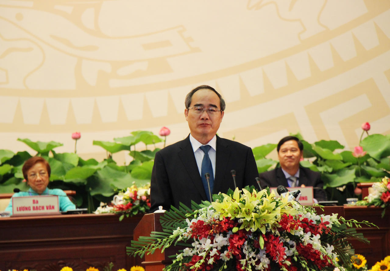 Chọn những vấn đề cấp bách để giám sát và phản biện