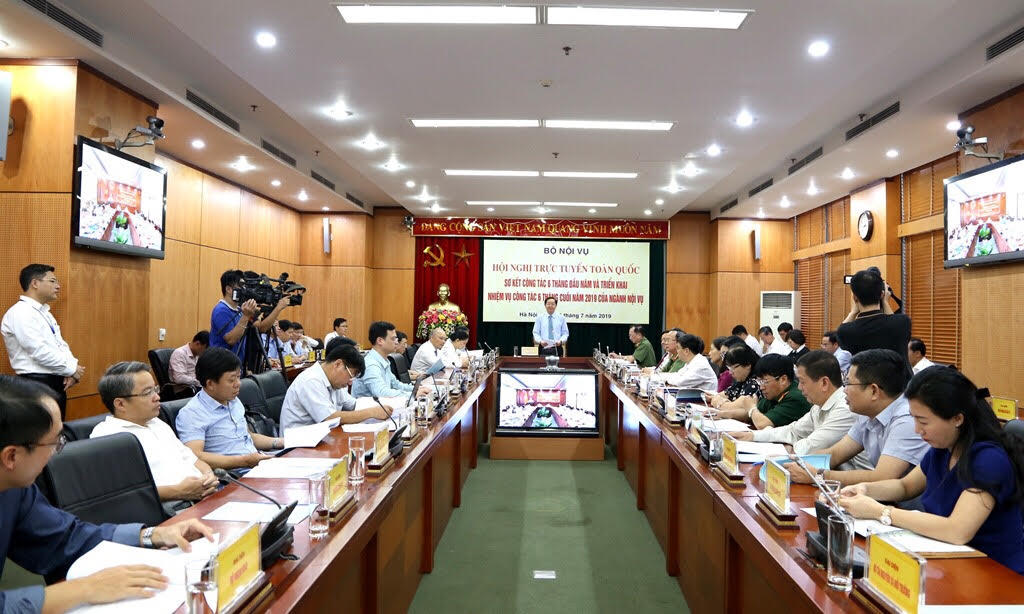 Khắc phục tình trạng cào bằng trong bố trí cán bộ