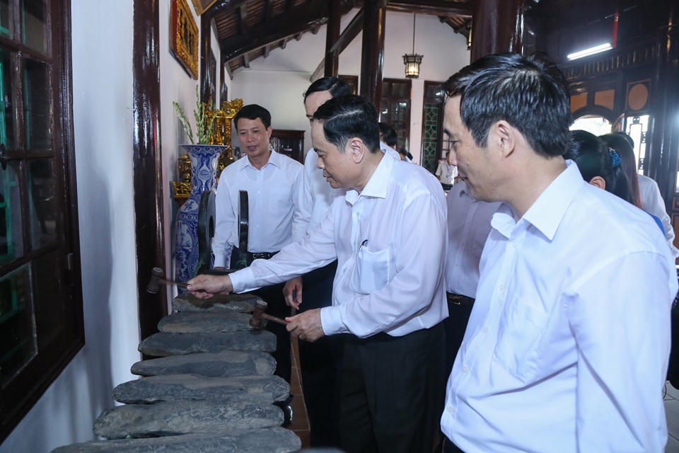 Nơi hướng về nguồn cội, biết ơn công đức của Tổ tiên 