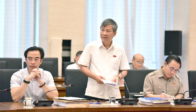 Bệnh viện công - Giao tự chủ nhưng không biết tự chủ cái gì?