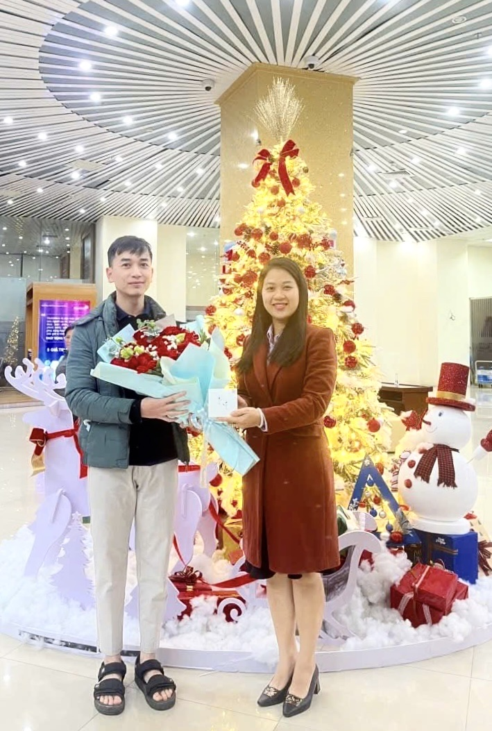 Lộ diện những chủ nhân may mắn trúng iPhone 15, AirPods 3 chương trình 'Thả xúc xắc – Bắt triệu quà' của VietinBank iPay Mobile