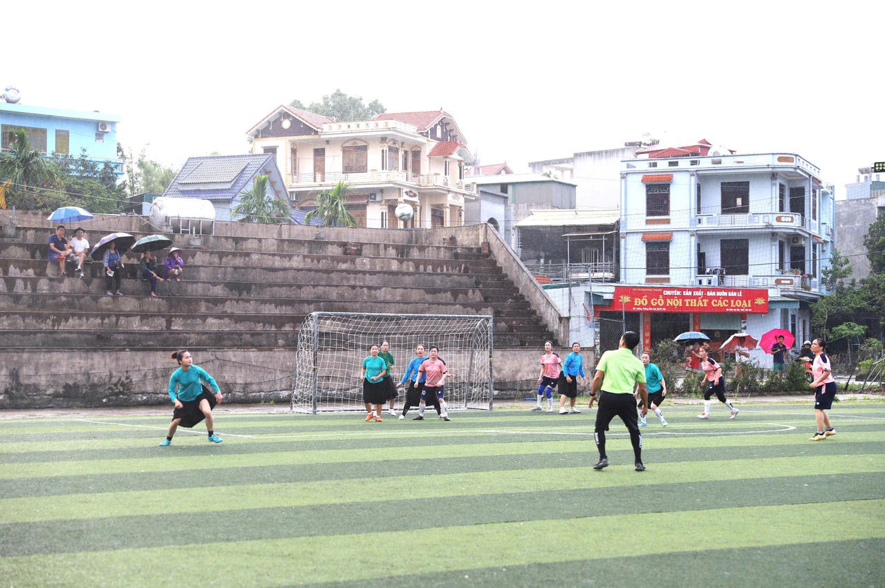 Giải bóng đá nữ dân tộc thiểu số Quảng Ninh lần đầu tiên được tổ chức tại Bình Liêu