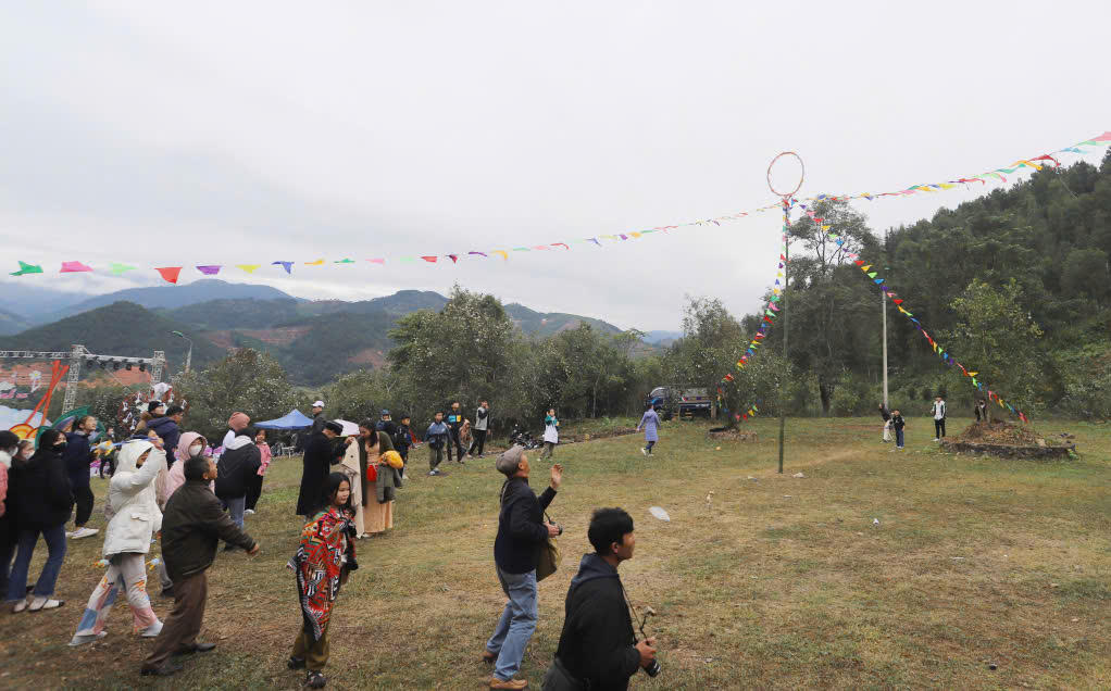 Cuối tuần này diễn ra Hội hoa sở Bình Liêu năm 2024