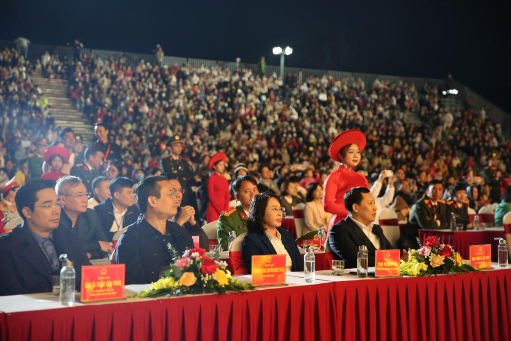 Mãn nhãn đêm nhạc chào mừng Giải Taekwondo Cảnh sát châu Á tại Quảng Ninh