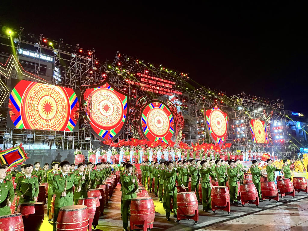 Mãn nhãn đêm nhạc chào mừng Giải Taekwondo Cảnh sát châu Á tại Quảng Ninh