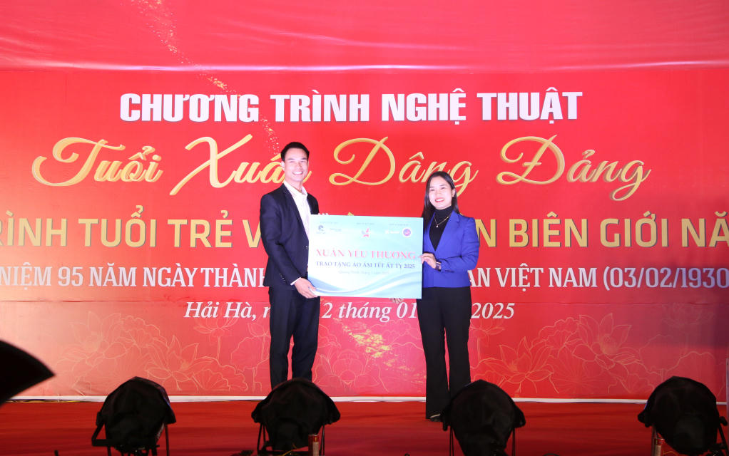 Quảng Ninh: Sôi nổi hoạt động 'Tuổi trẻ với mùa xuân biên giới'