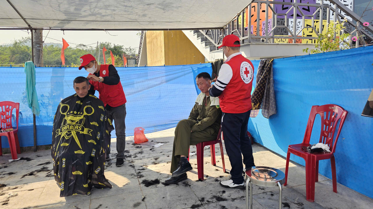 Quảng Ninh: Sôi nổi nhiều hoạt động tại chợ ‘Tết Nhân ái’