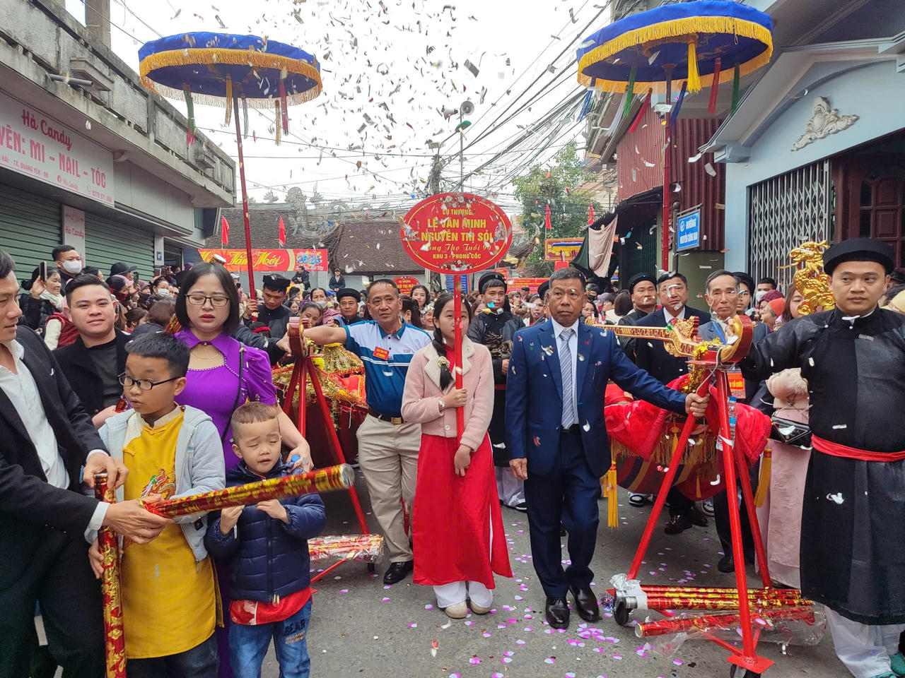 Lễ rước người sống ở Đảo Hà Nam (Quảng Ninh)