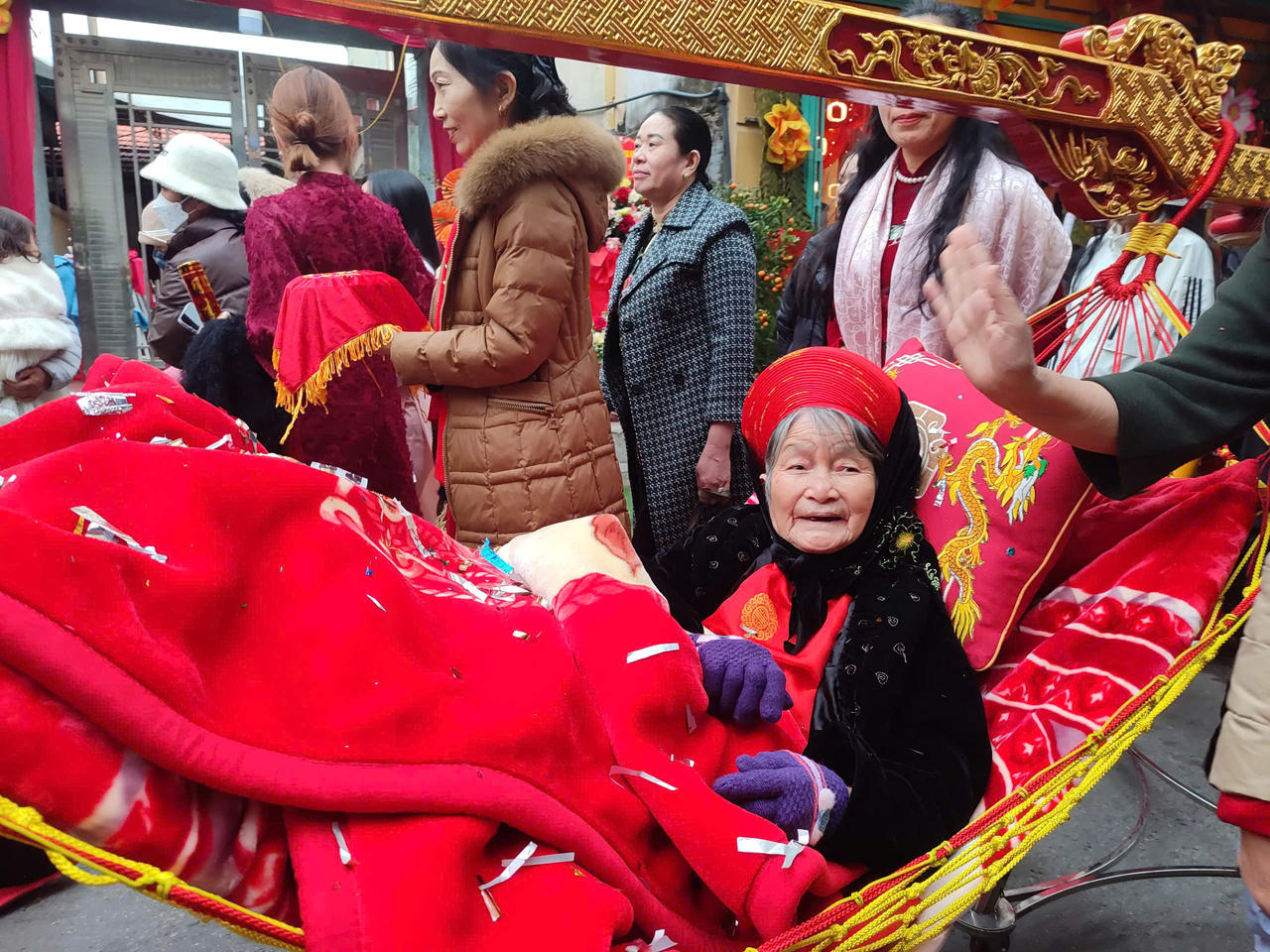 Lễ rước người sống ở Đảo Hà Nam (Quảng Ninh)