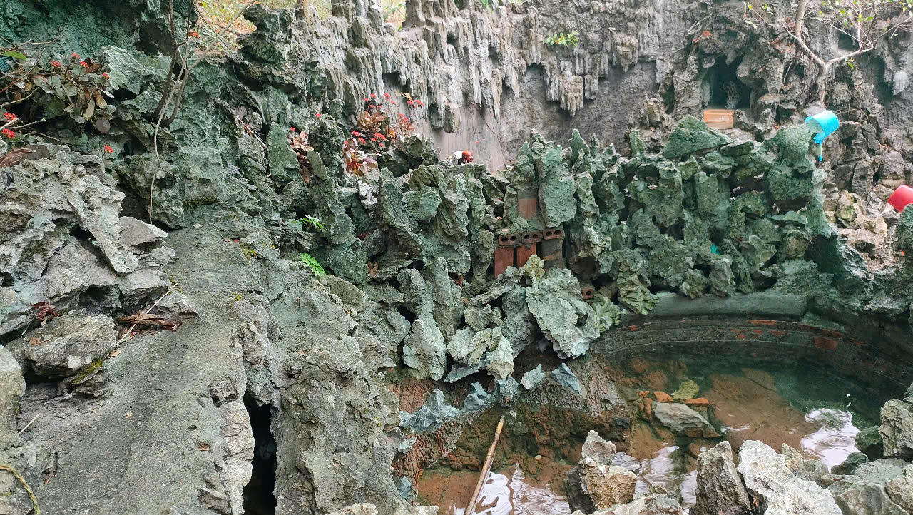 Hai ngôi đền nổi tiếng linh thiêng của vùng Đông Bắc, cần đến trong những ngày đầu Xuân