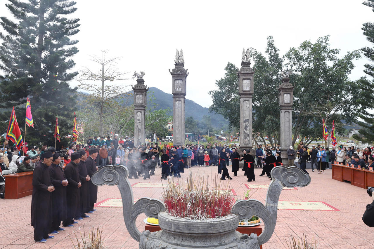 Sắp diễn ra Lễ hội đình Lục Nà (Bình Liêu)