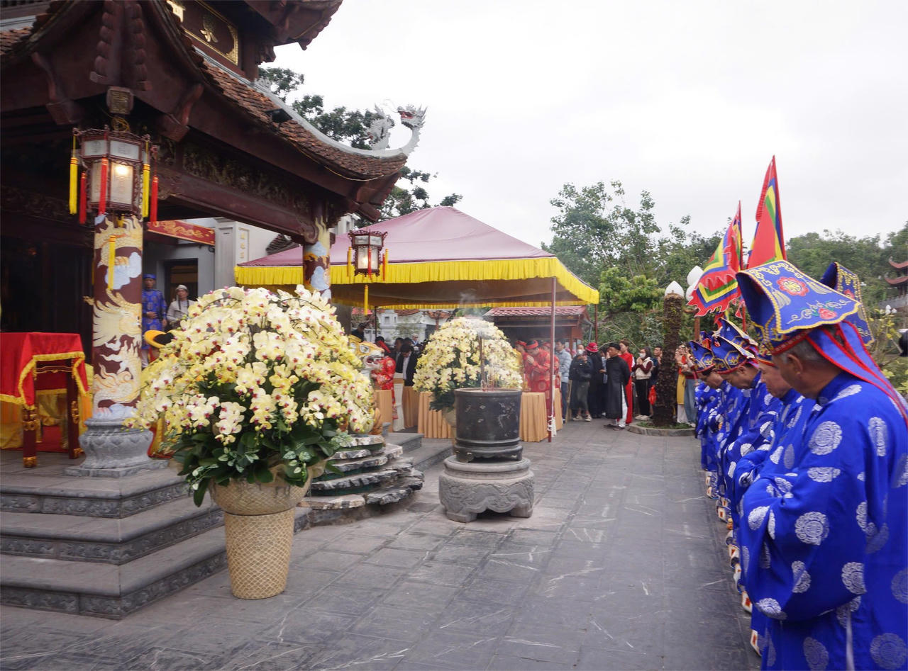 Khai hội đền Cửa Ông, nhớ về giai thoại Hưng Nhượng Đại Vương Trần Quốc Tảng