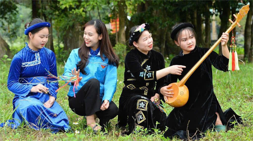 Quảng Ninh: 2 cán bộ Đoàn nhận Giải thưởng Lý Tự Trọng