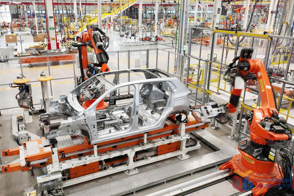 Khánh thành nhà máy ô tô đầu tiên tại Quảng Ninh