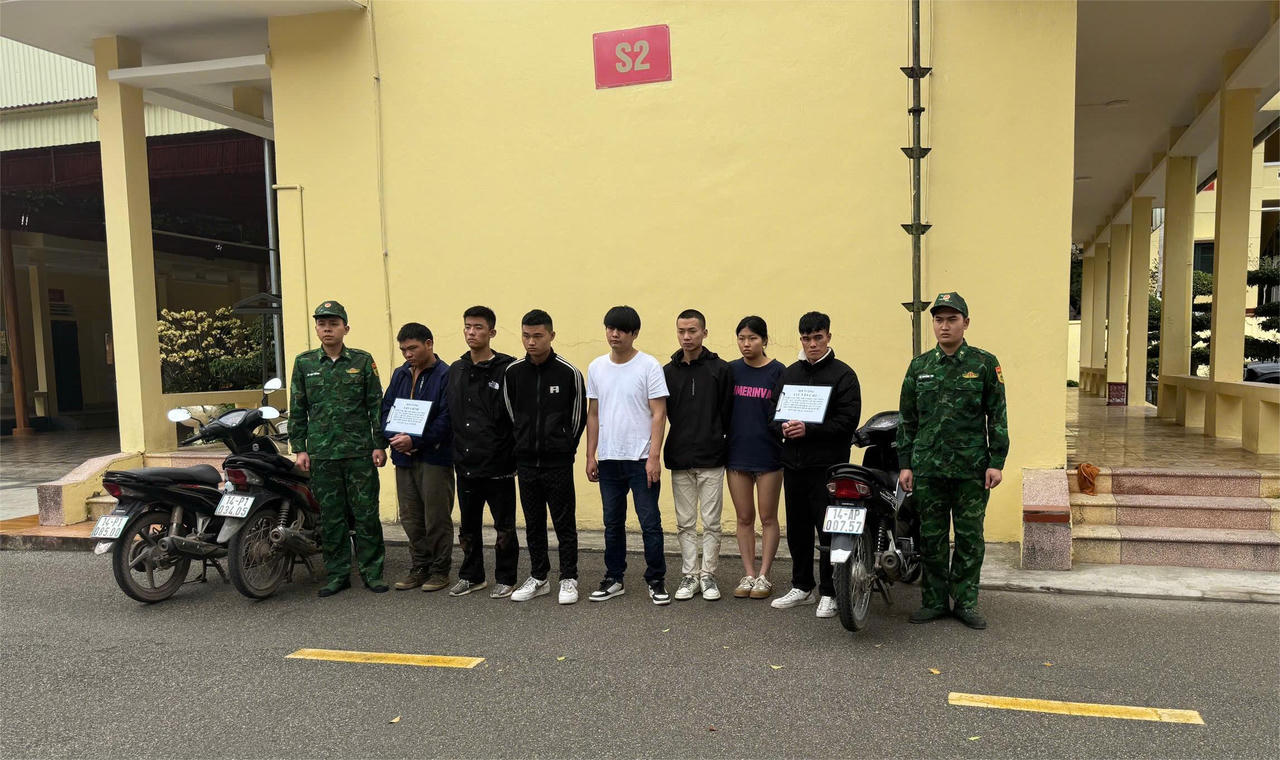 Thường trực 1389 Bộ Quốc phòng thưởng nóng Bộ đội Biên phòng Quảng Ninh