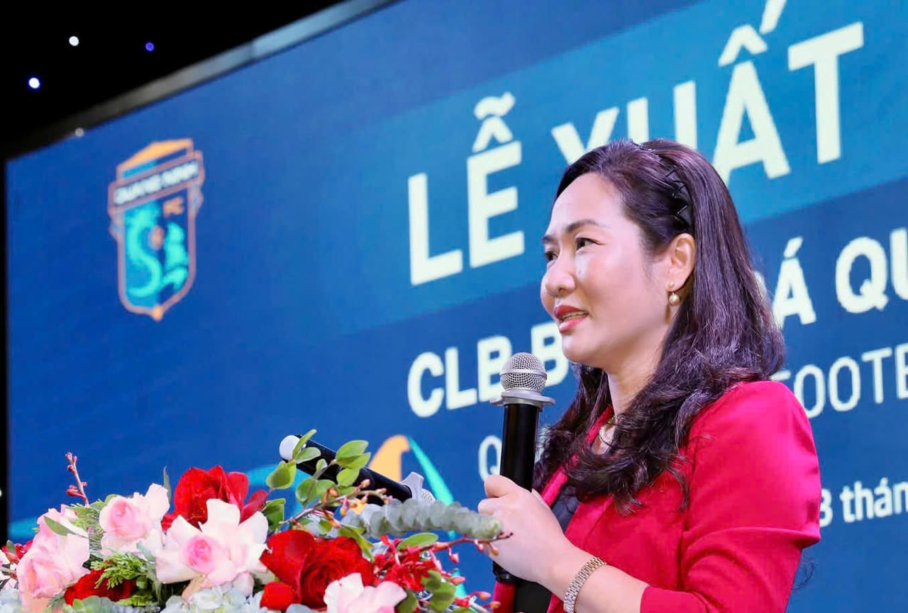  CLB bóng đá Quảng Ninh FC xuất quân