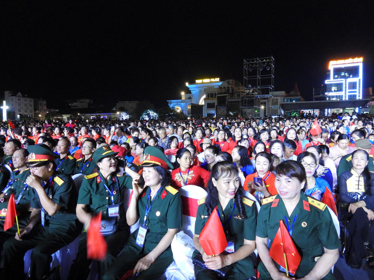 Phó Thủ tướng Lê Thành Long dự Lễ kỷ niệm 70 năm Ngày Giải phóng Vùng mỏ