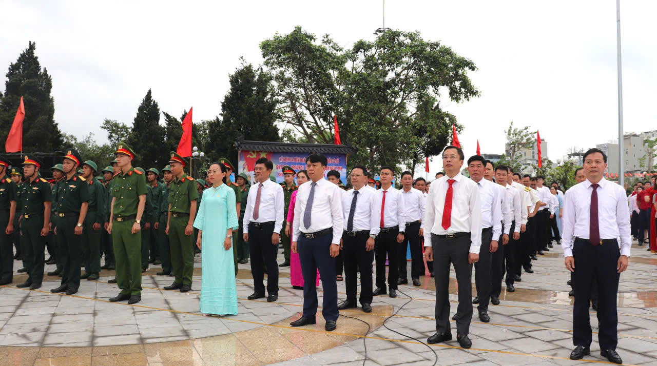 Lễ Thượng cờ đặc biệt trên đảo tiền tiêu Cô Tô