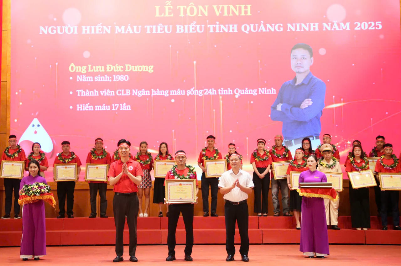 “Giọt hồng Đất Mỏ - Kết nối dòng máu Việt” - phóng viên báo Pháp luật Việt Nam được tôn vinh