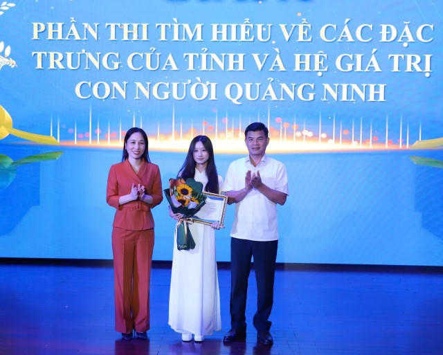Phan Thị Thanh Trà nhận Danh hiệu Đại sứ Văn hóa đọc tỉnh Quảng Ninh năm 2025