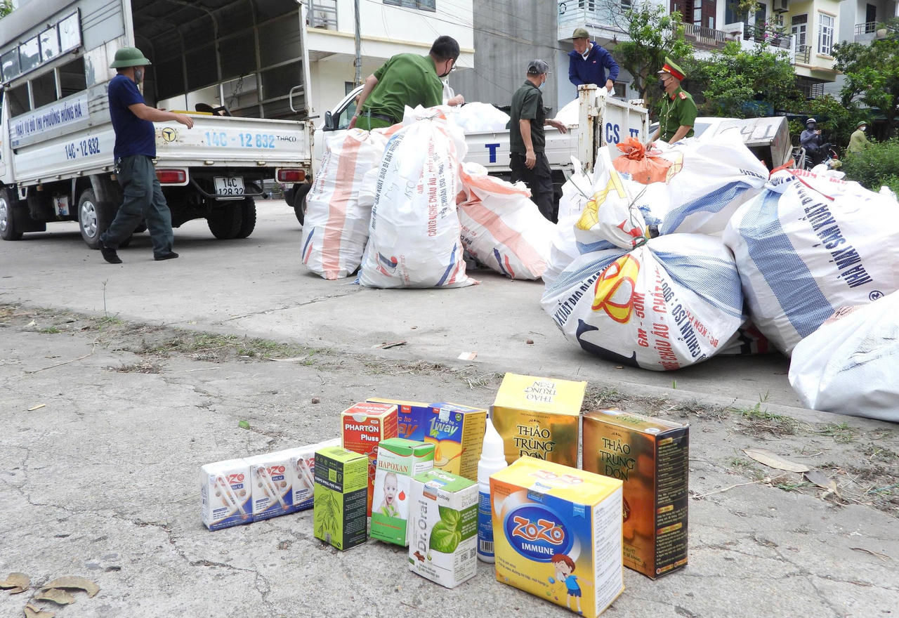 Đã xác định được đối tượng đổ hàng hàng nghìn hộp thực phẩm chức năng hết hạn tại Quảng Ninh