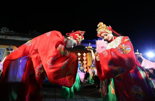 Chuyện về Hoàng đế ban chiếu khuyên nữ nhân lấy chồng