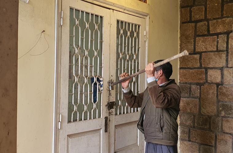 Nhóm người phá khoá chiếm dụng nhà dân 20 ngày