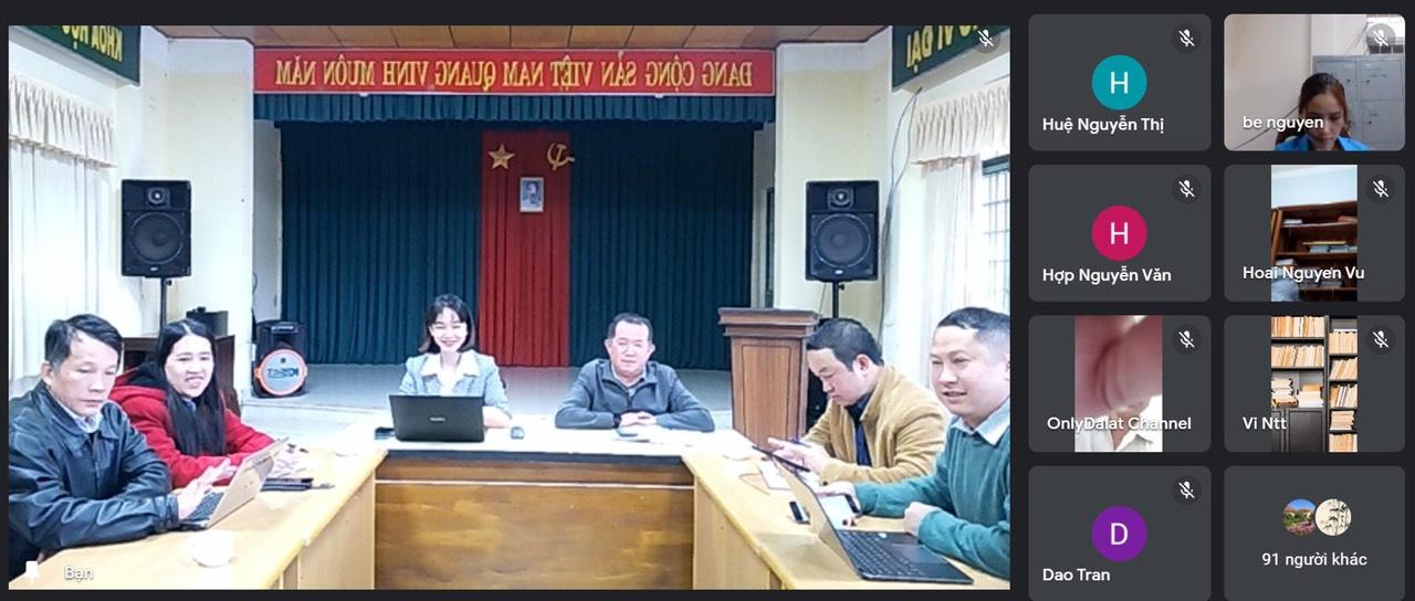 Tuyên truyền pháp luật an toàn giao thông cho cán bộ công đoàn tại Lâm Đồng