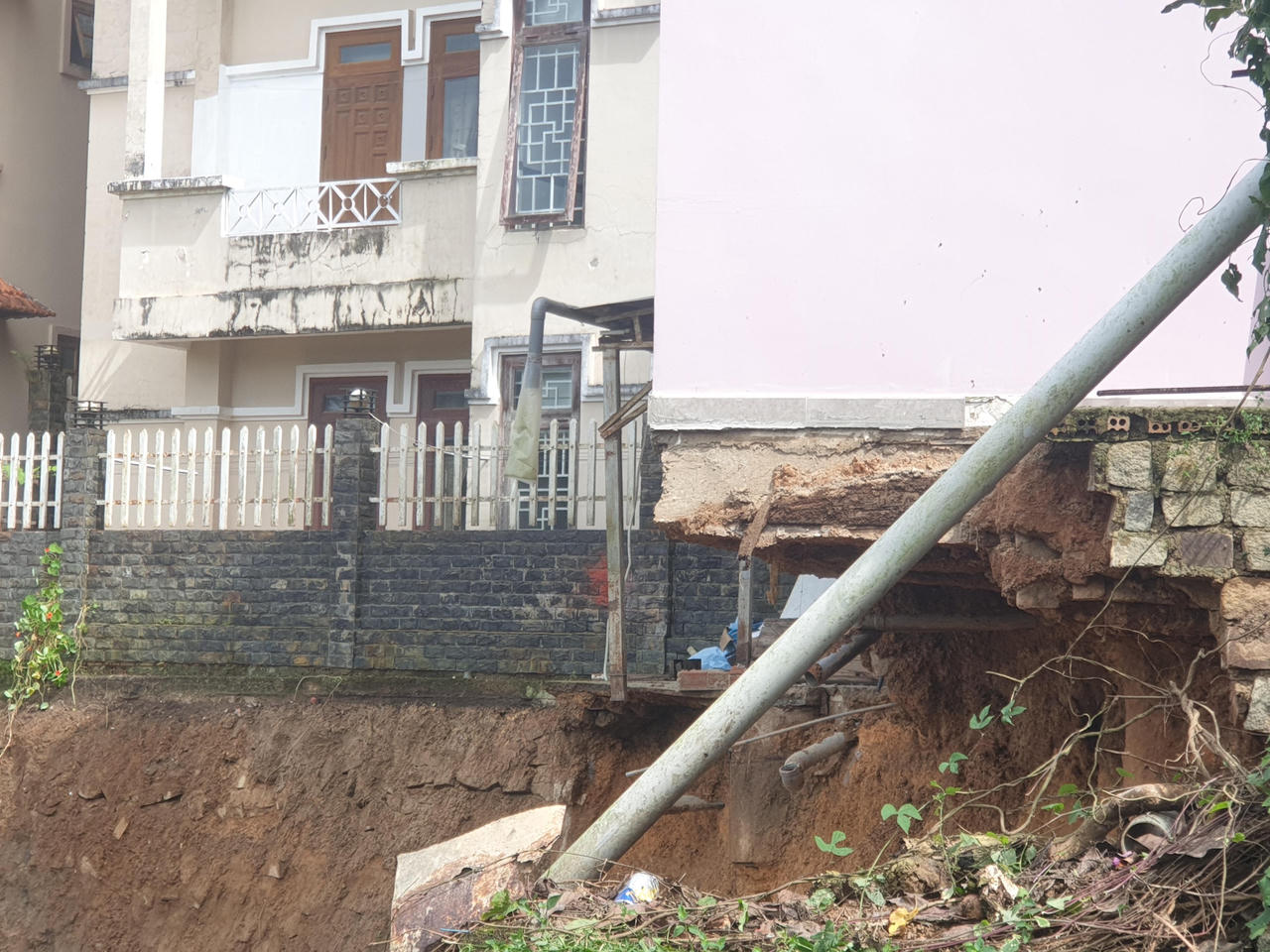 Chưa xác định được nguyên nhân vụ sạt lở nghiêm trọng ở Đà Lạt