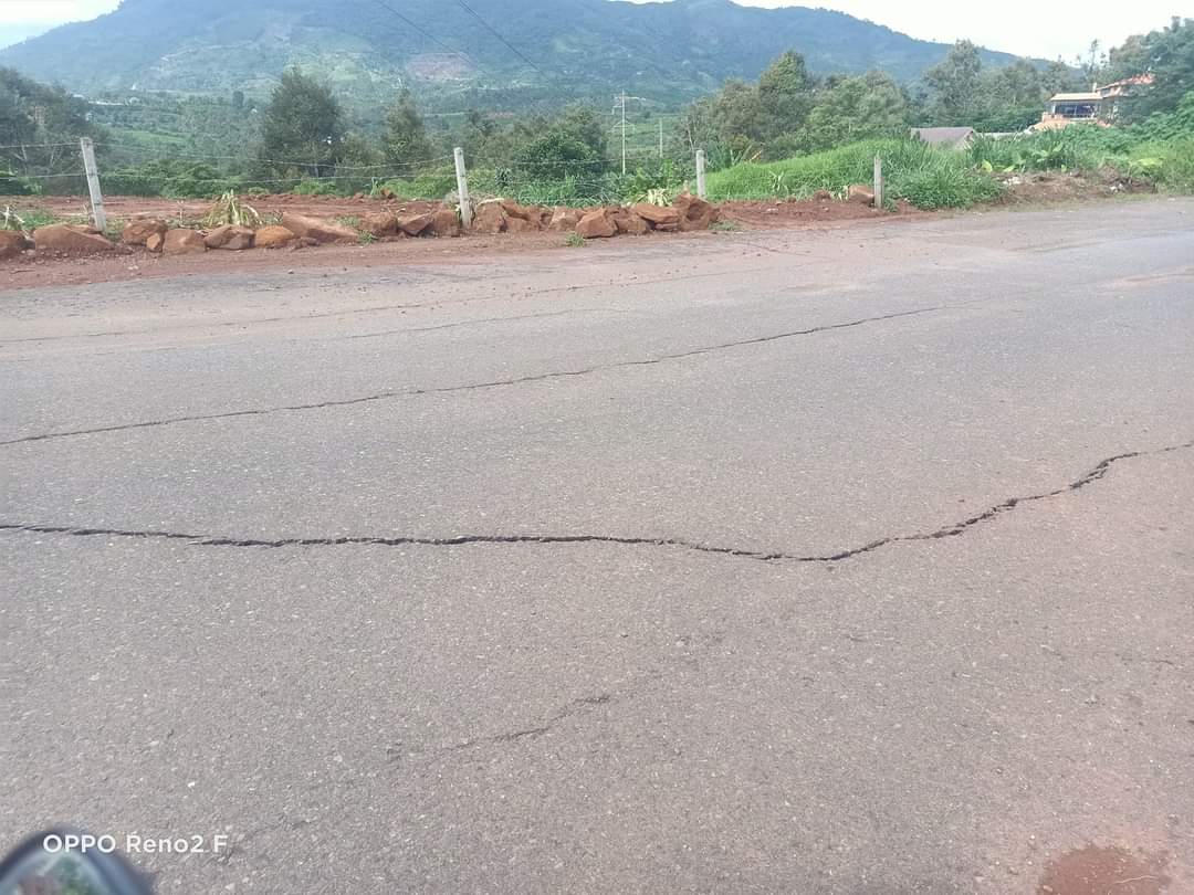 Đường tránh 800 tỷ thi công dang dở ở Lâm Đồng bị nứt, sụt lún