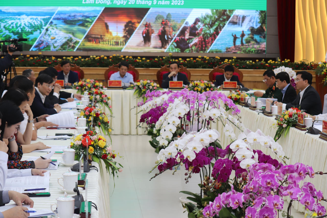 Sớm có cơ chế đặc thù để “Tây Nguyên bình yên và phát triển”