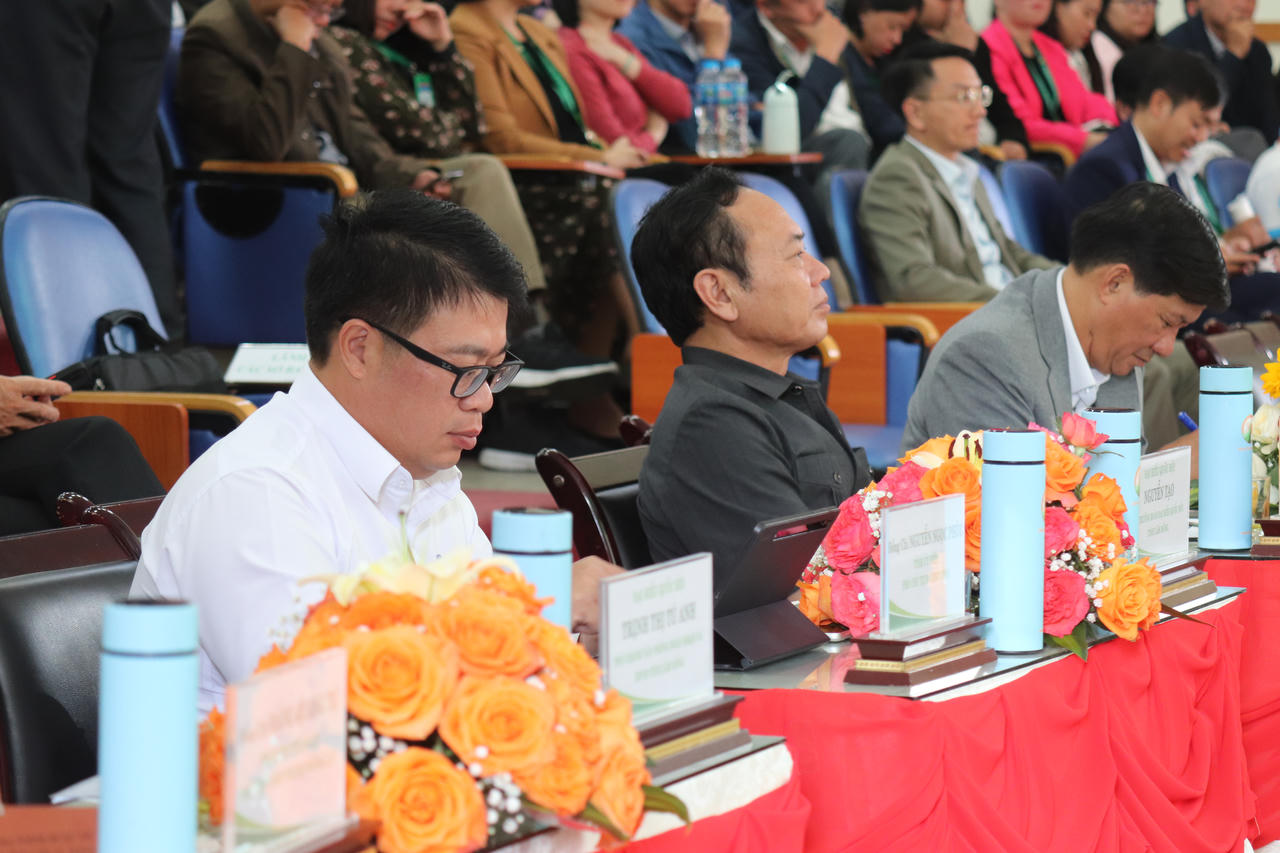 Cần có chính sách hỗ trợ đào tạo các ngành khoa học cơ bản