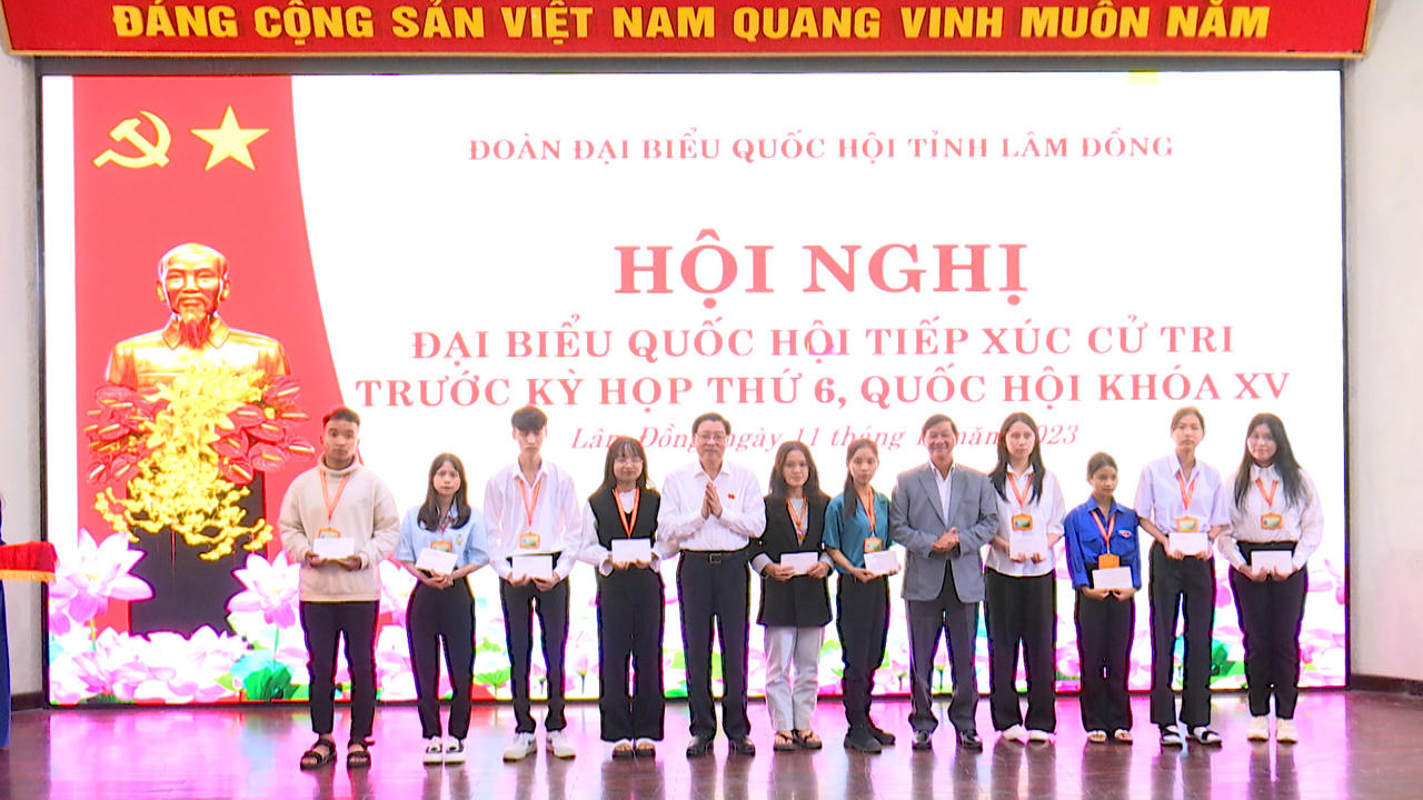 Cần có chính sách hỗ trợ đào tạo các ngành khoa học cơ bản