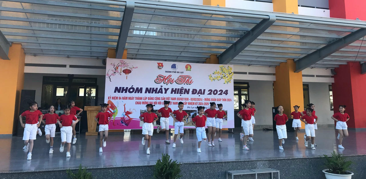 Sôi động Hội thi nhóm nhảy hiện đại quảng bá du lịch Đà Lạt