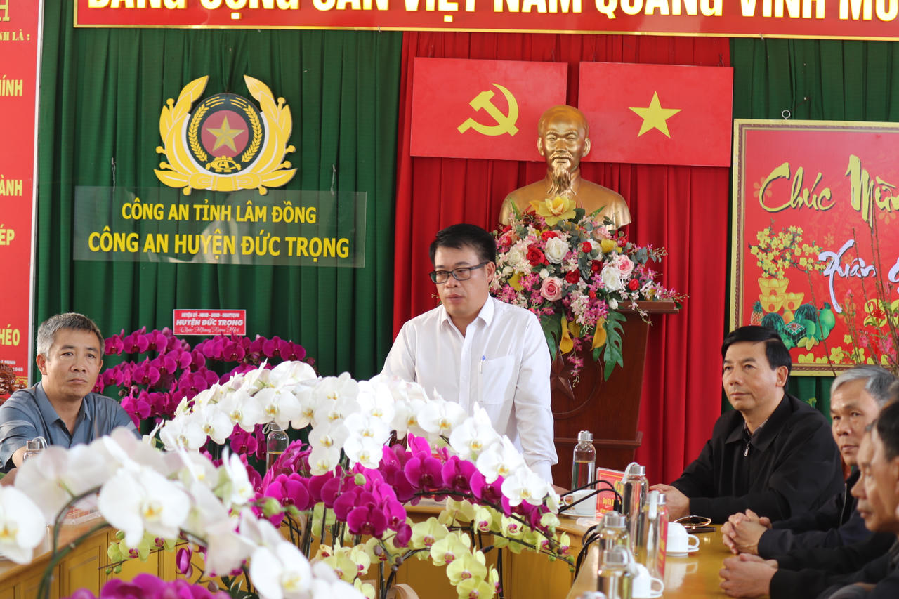 Khen thưởng đột xuất công an triệt phá vụ dùng súng cướp ngân hàng ở Lâm Đồng