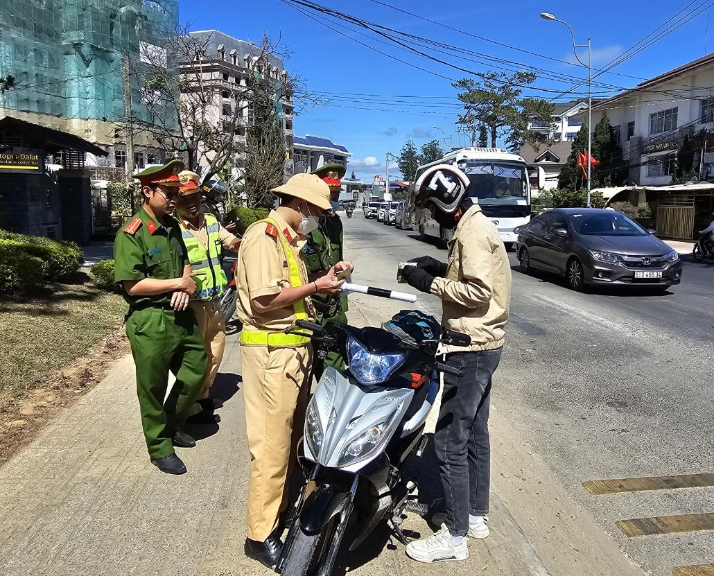 5 ngày nghỉ Tết, trên địa bàn Đà Lạt không xảy ra vụ tai nạn giao thông nào