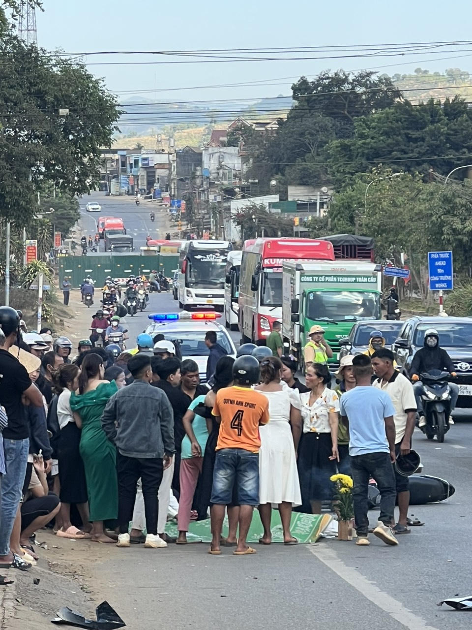 Va chạm với xe cứu thương, nam tài xế xe máy tử nạn