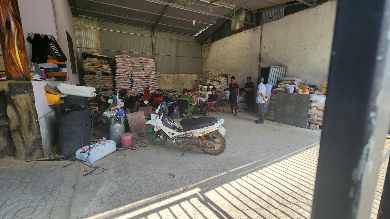 Truy bắt nhóm thanh niên tới tới tận nhà chém gia chủ trọng thương