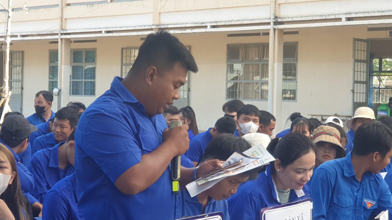 Sôi động ngày hội việc làm cho đoàn viên thanh niên Lâm Đồng