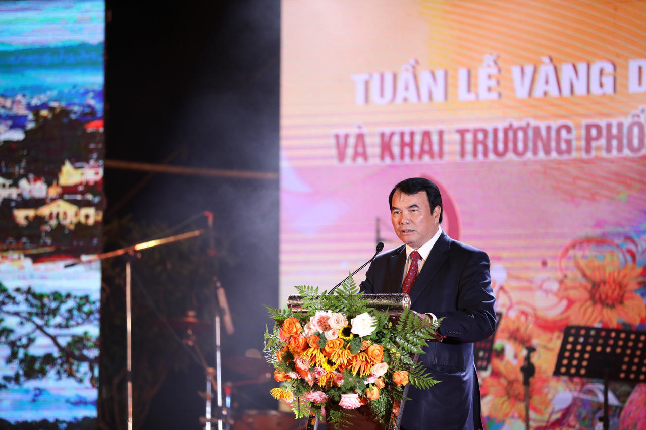 Đà Lạt có phố đi bộ "thơ mộng nhất" bên hồ Xuân Hương