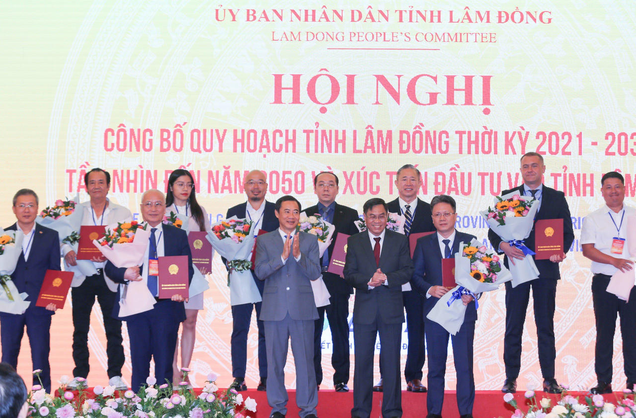 Phó Thủ tướng Trần Lưu Quang "tặng" Lâm Đồng 8 chữ để thực hiện tốt quy hoạch 