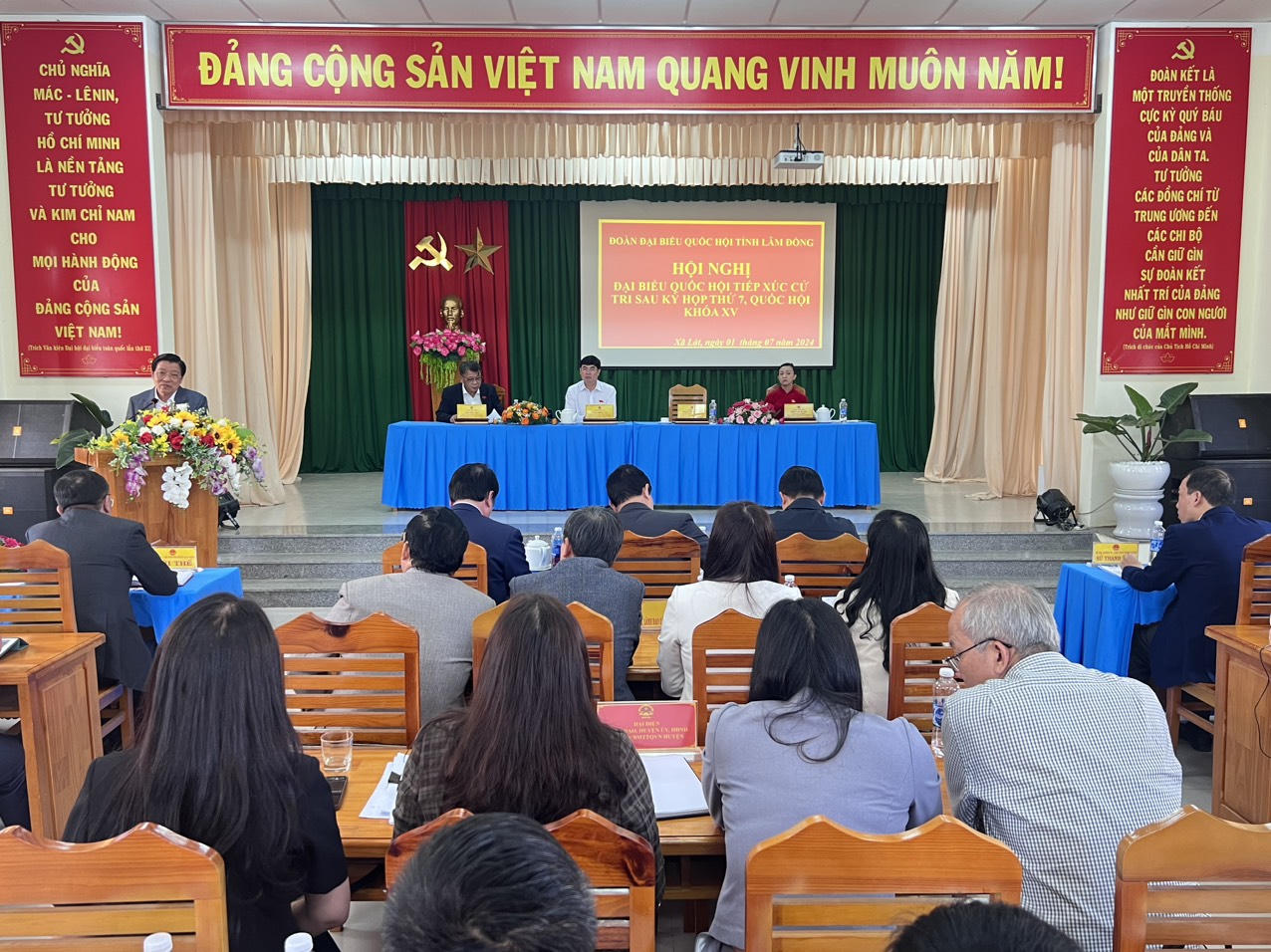 Trưởng Ban Nội chính Trung ương tiếp xúc cử tri Lâm Đồng