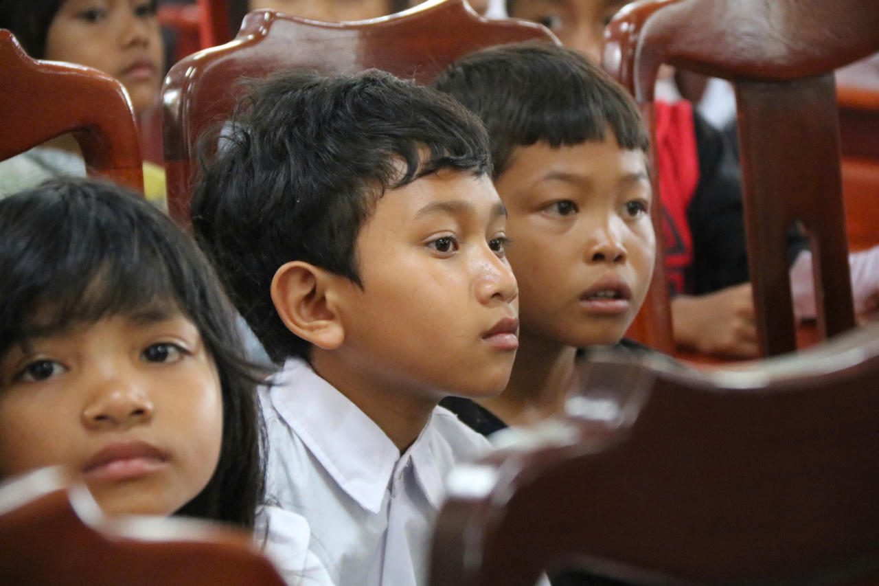 Cục THADS Lâm Đồng tặng quà gia đình chính sách, học sinh nghèo 