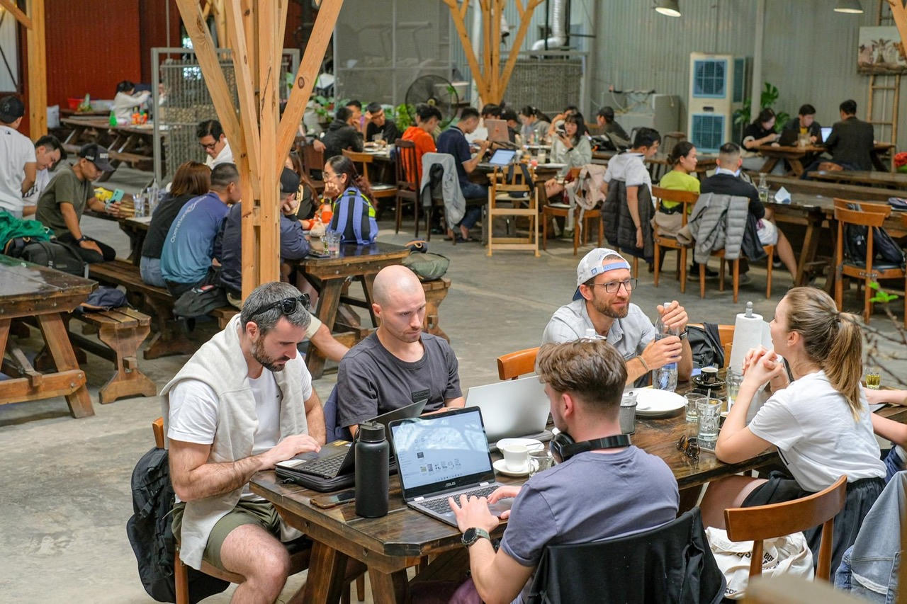 Khát vọng cà phê Tây Nguyên - Bài 2: Triết lý kinh doanh đậm màu sắc nhân văn của cà phê Là Việt